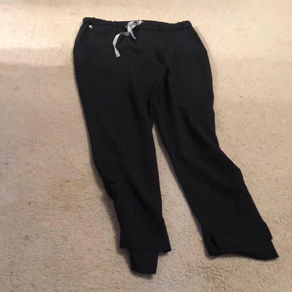 Black scrub pants